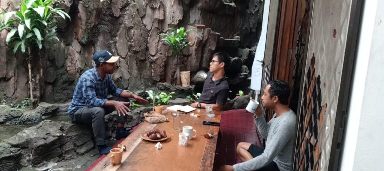 Suasana Diskusi Panitia Musyawarah bersama PB AMAN Jakarta, Tebet, 2025 (Dok.Gayus)